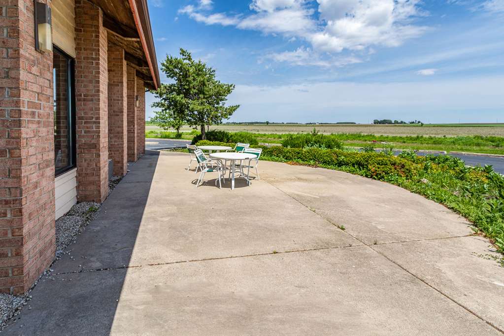 Quality Inn Rochelle - thumb 17