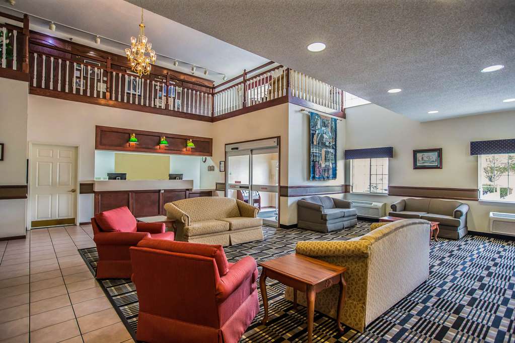 Quality Inn & Suites - thumb 2