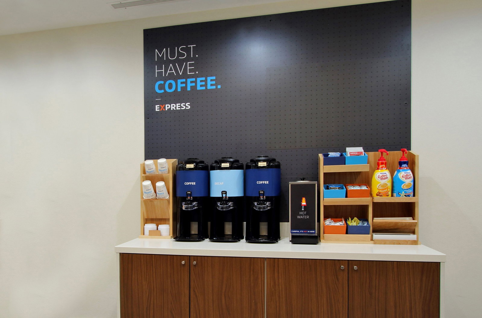 Holiday Inn Express Hotel & Suites - thumb 7
