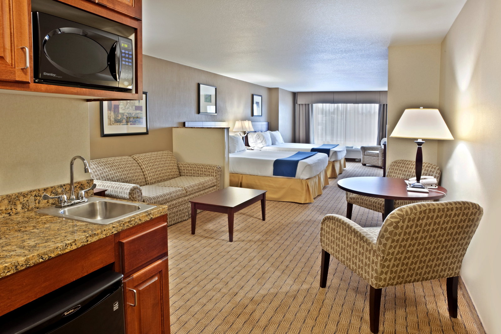 Holiday Inn Express Hotel & Suites - thumb 8