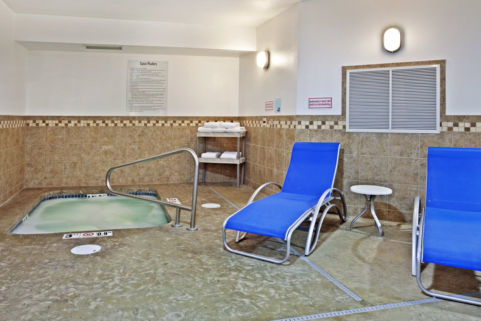 Holiday Inn Express Hotel & Suites - thumb 10