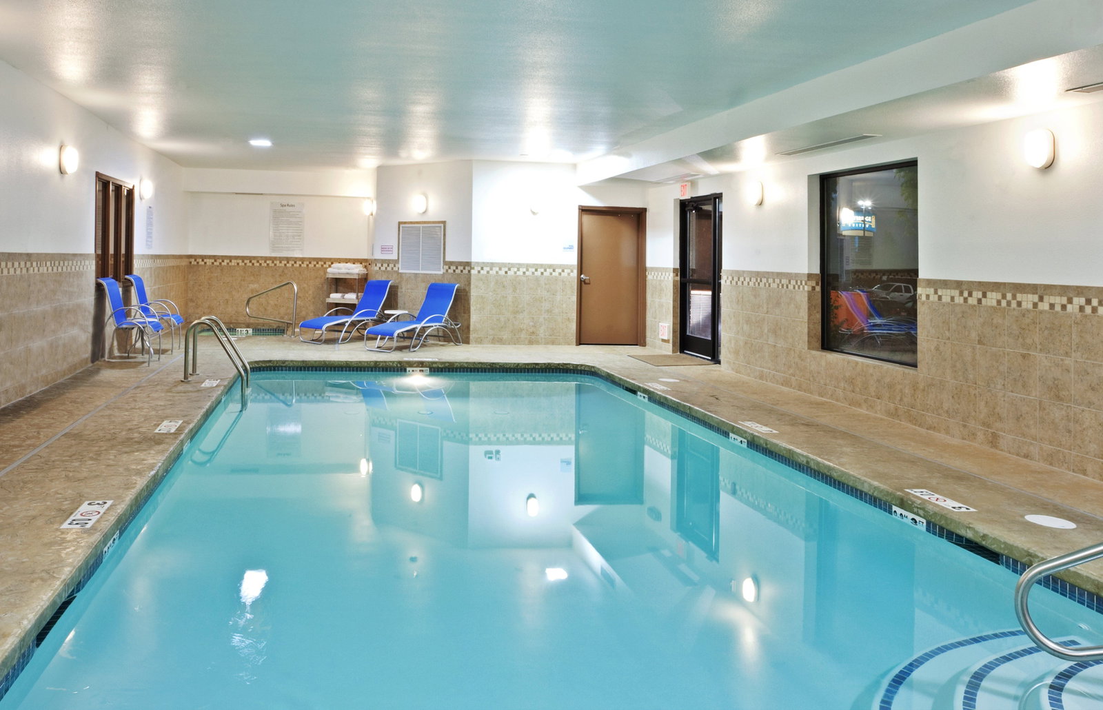 Holiday Inn Express Hotel & Suites - thumb 11