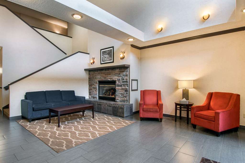 Comfort Suites Near Vancouver Mall - thumb 4