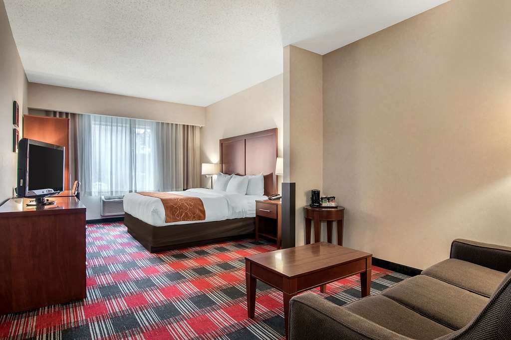 Comfort Suites Near Vancouver Mall - thumb 5