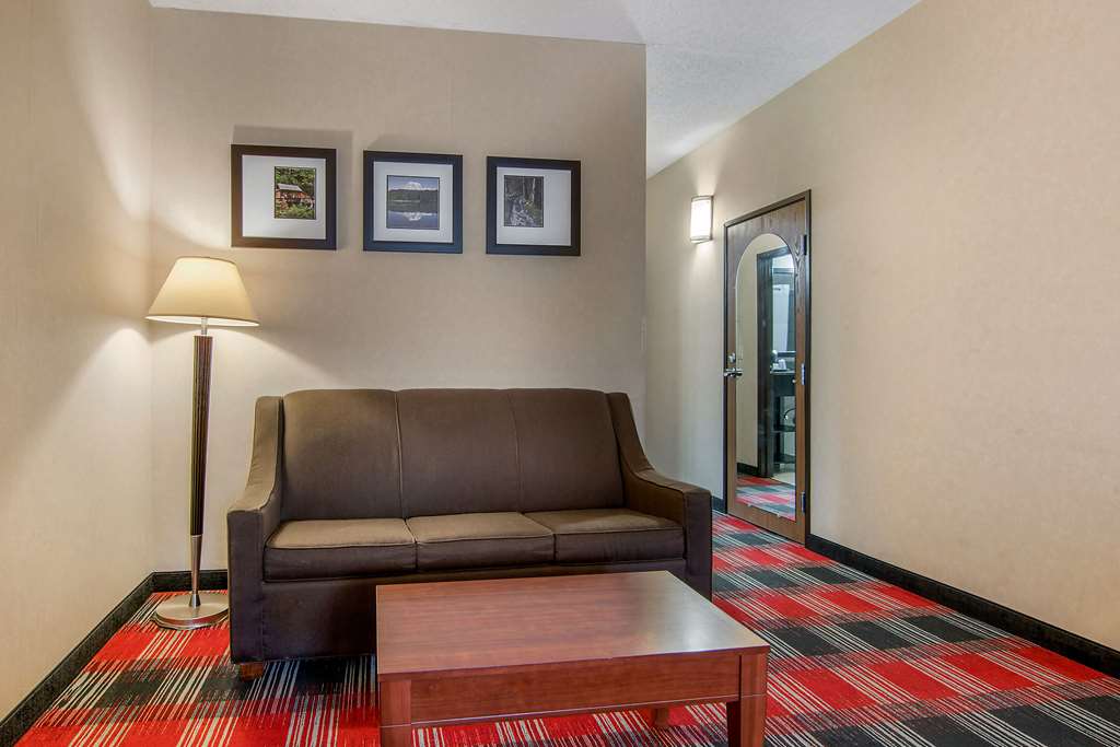 Comfort Suites Near Vancouver Mall - thumb 13