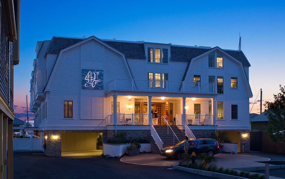 Forty 1 North Marina Resort - thumb 0