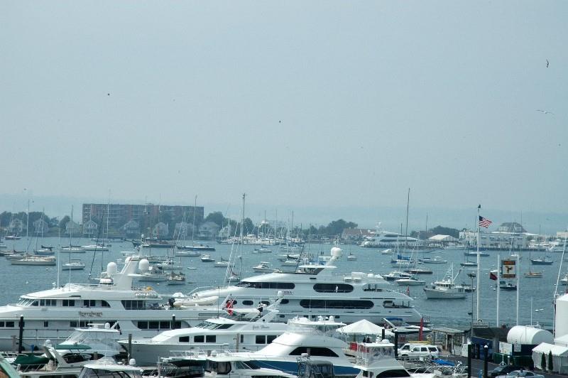 Newport Bay Club & Hotel - thumb 1
