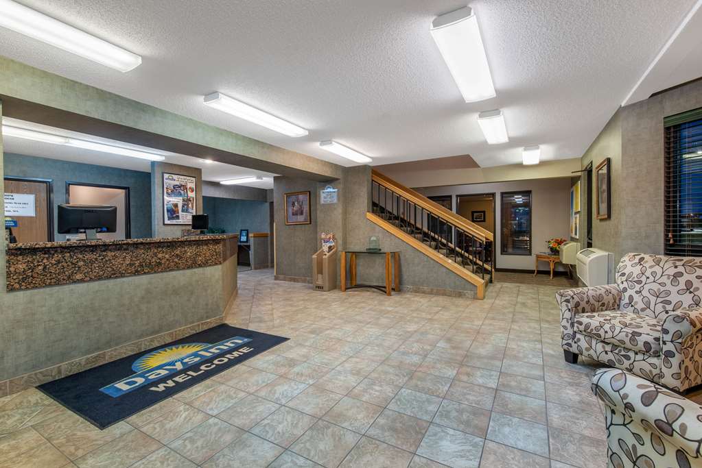 Days Inn Mitchell - thumb 1