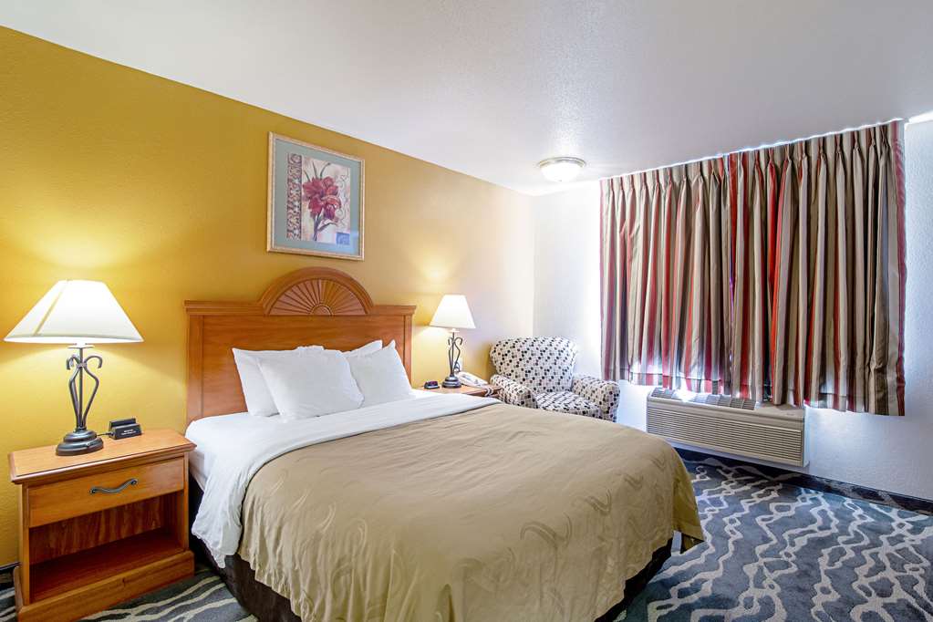 Quality Inn Of Huron - thumb 2