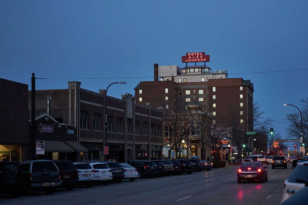 Hotel Alex Johnson, Curio Collection - thumb 2