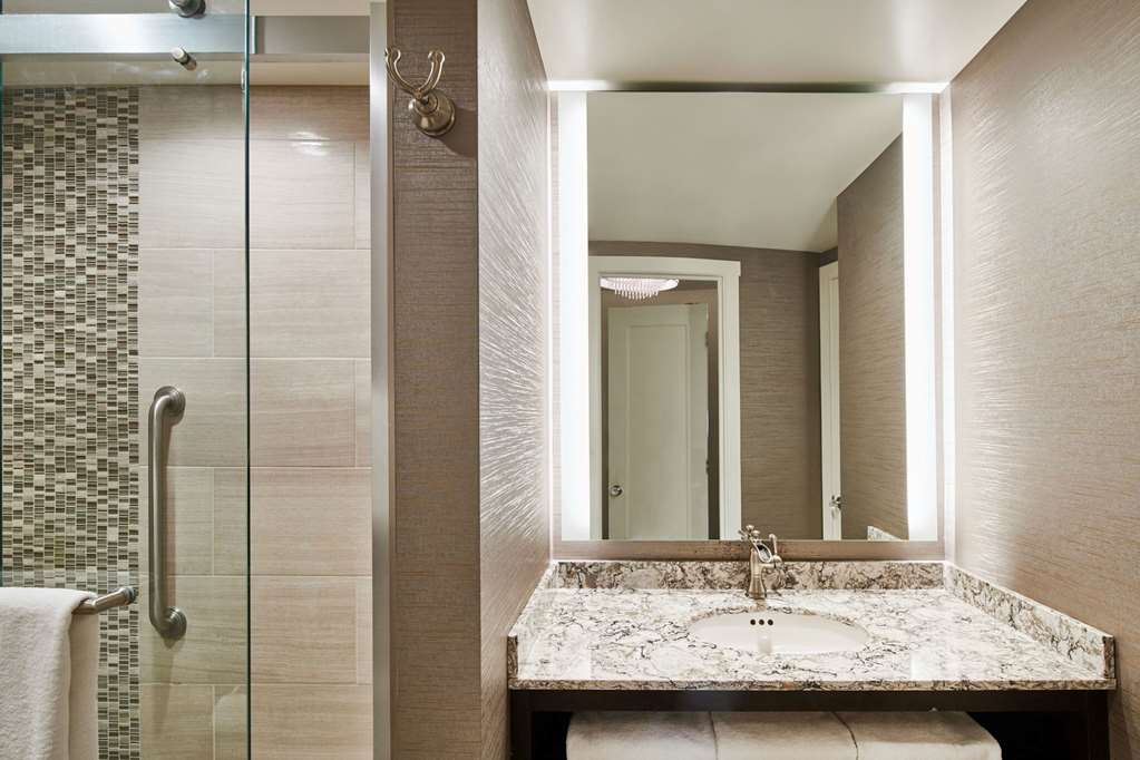 Hotel Alex Johnson, Curio Collection - thumb 8