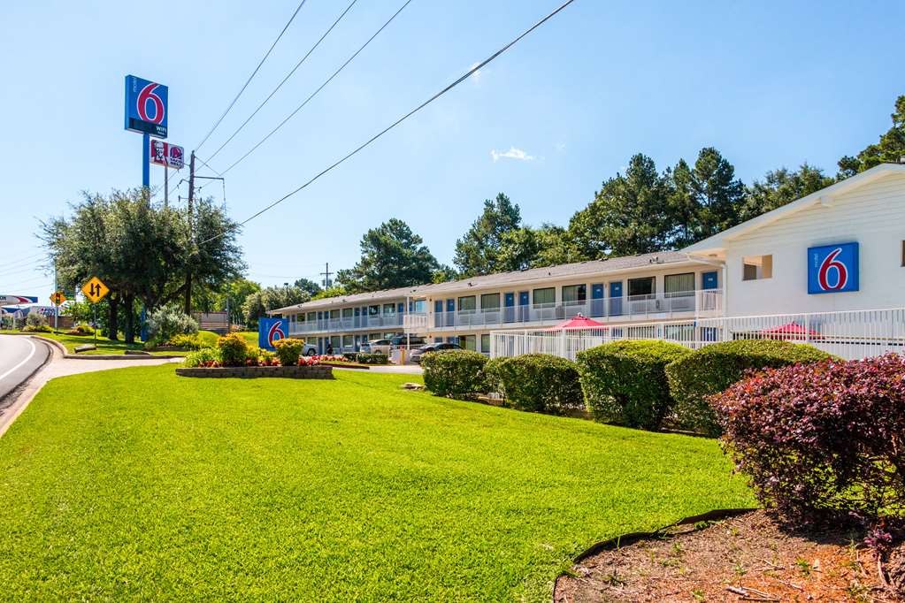 Motel 6 Longview - thumb 1