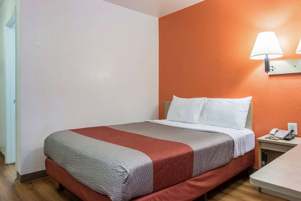 Motel 6 Longview - thumb 9