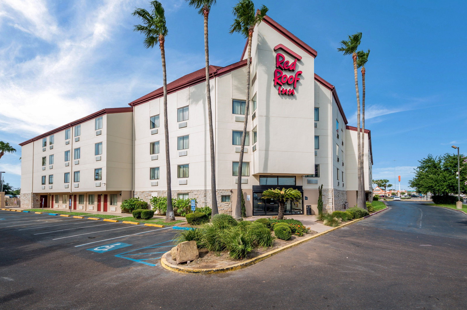 Red Roof Inn Laredo - thumb 0