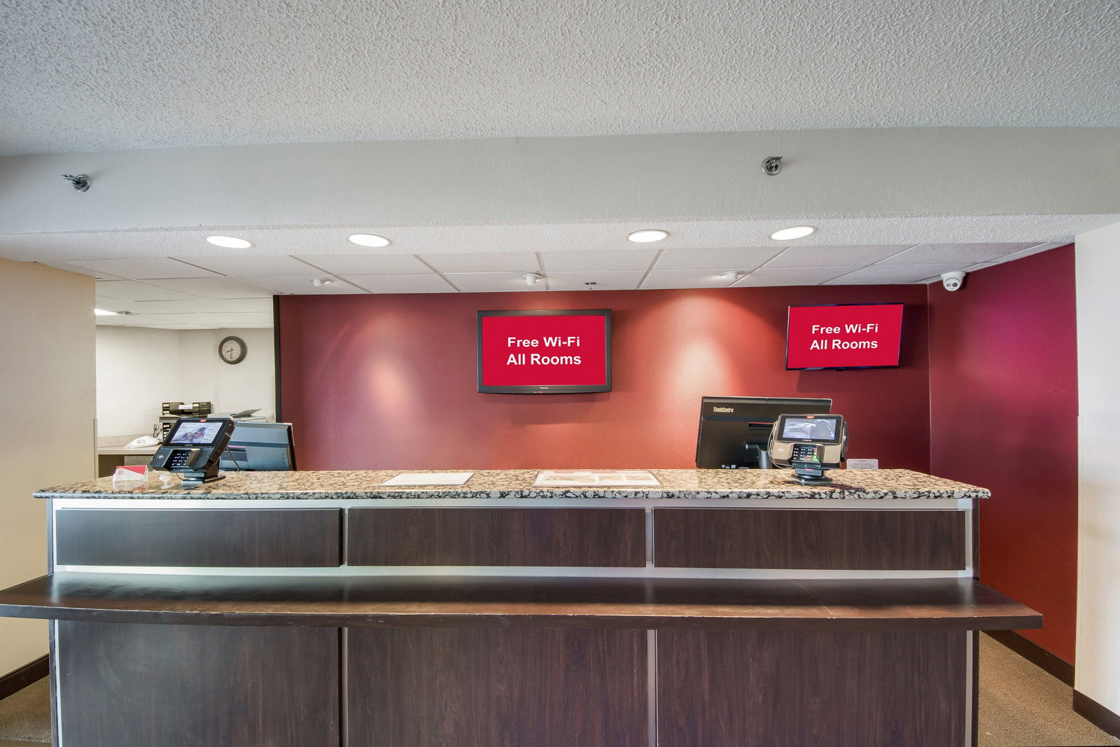 Red Roof Inn Laredo - thumb 4