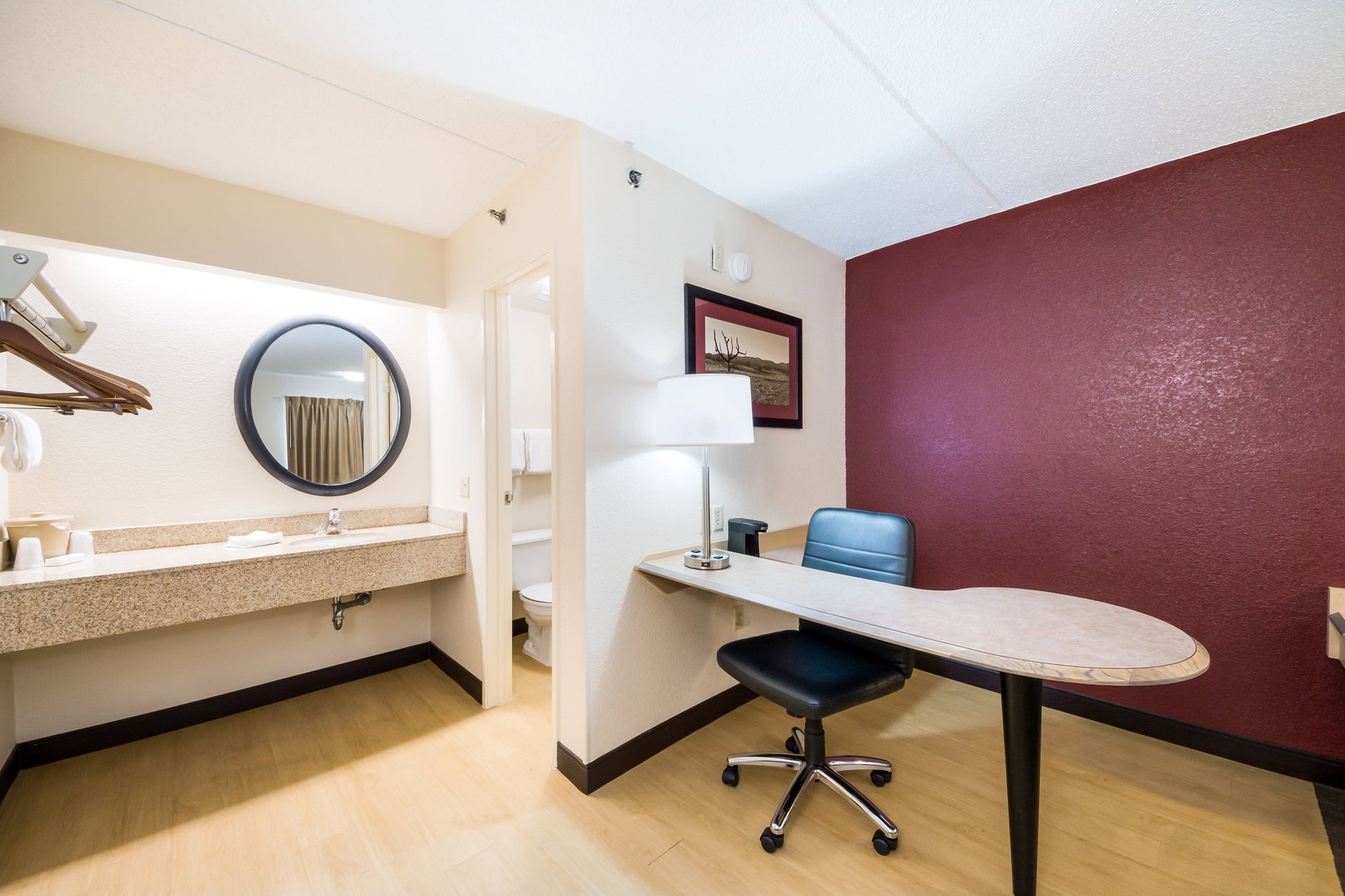 Red Roof Inn Laredo - thumb 11