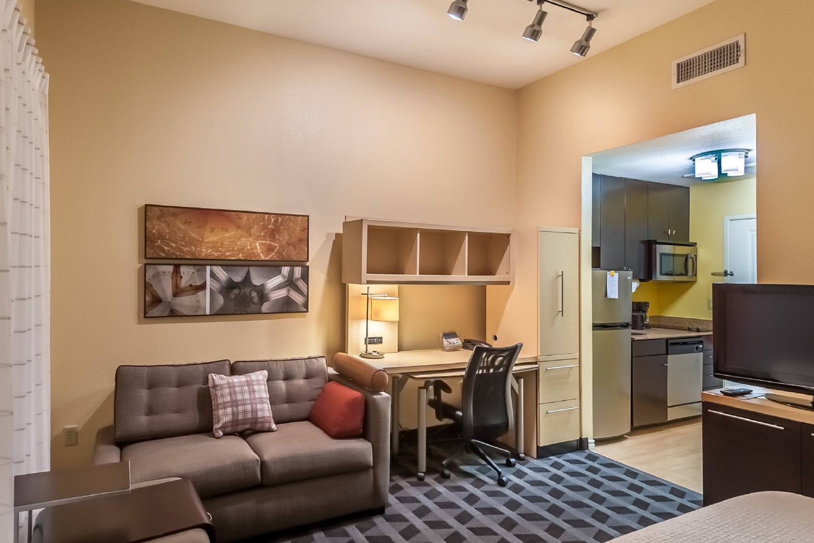 TownePlace Suites By Marriott - De Soto - thumb 10