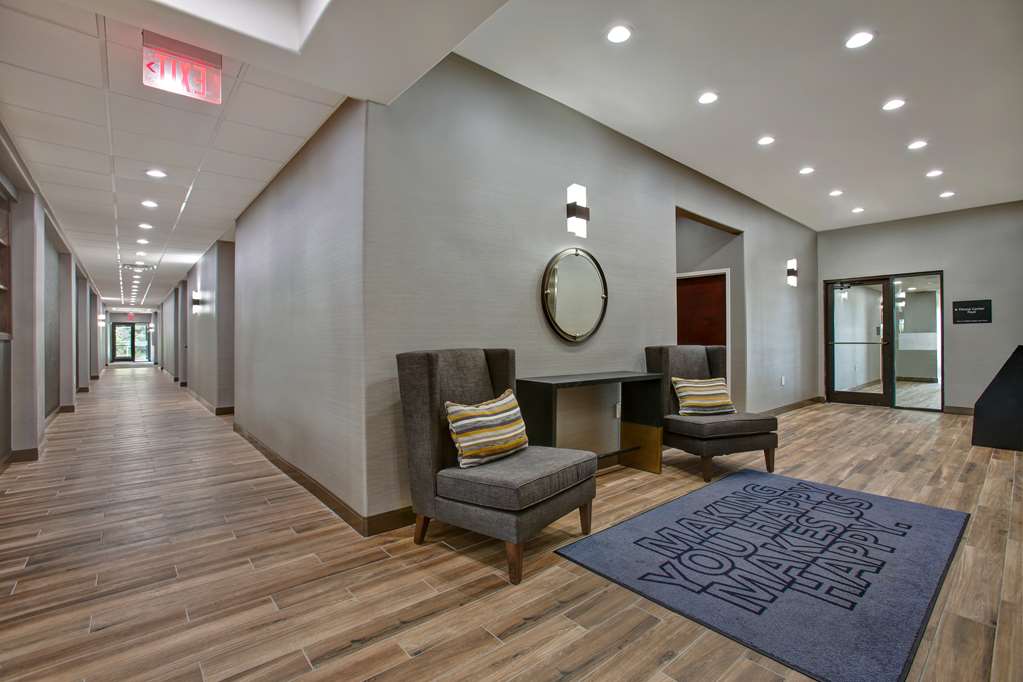 Hampton Inn & Suites Dallas - thumb 3