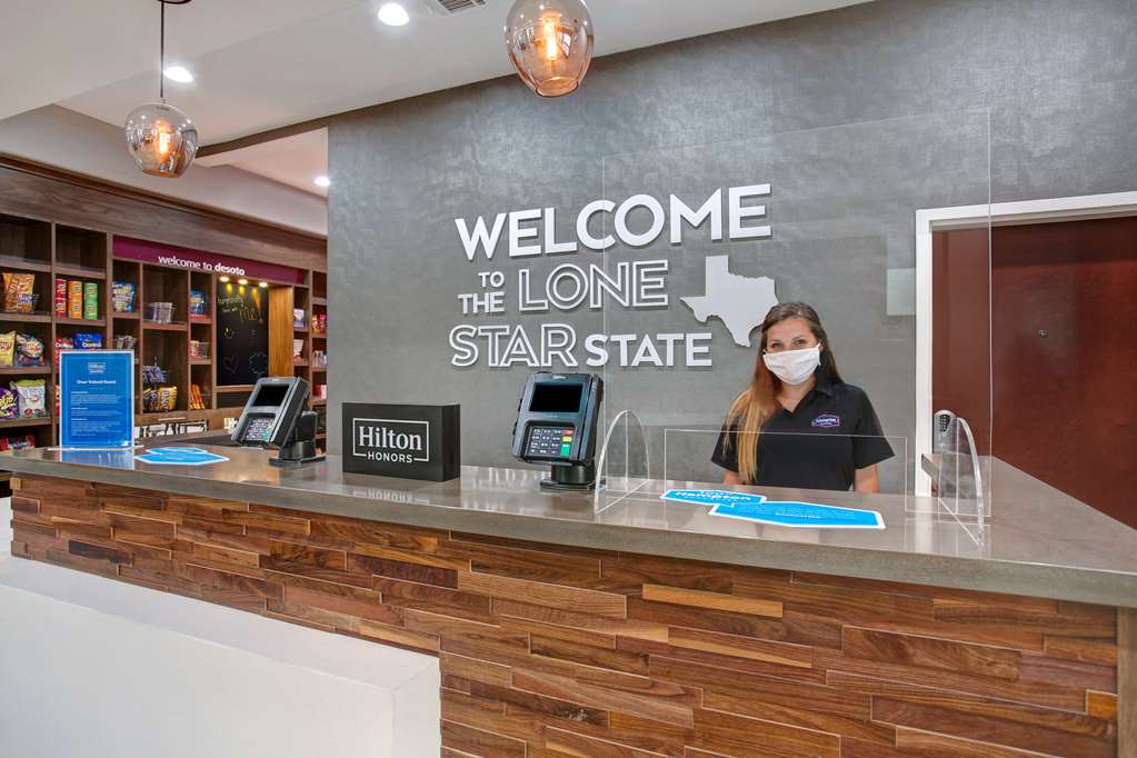 Hampton Inn & Suites Dallas - thumb 4