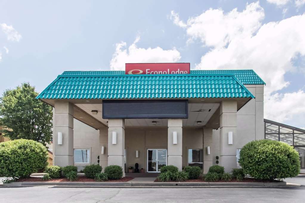 Econo Lodge Inn & Suites, Joplin - thumb 0