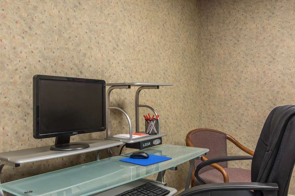 Econo Lodge Inn & Suites, Joplin - thumb 17