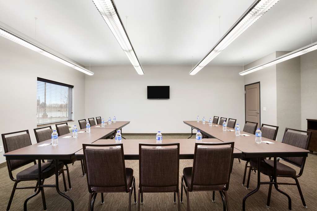 Country Inn & Suites Enid - thumb 5