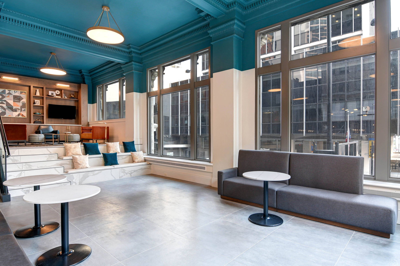 Courtyard Cincinnati Downtown - thumb 8