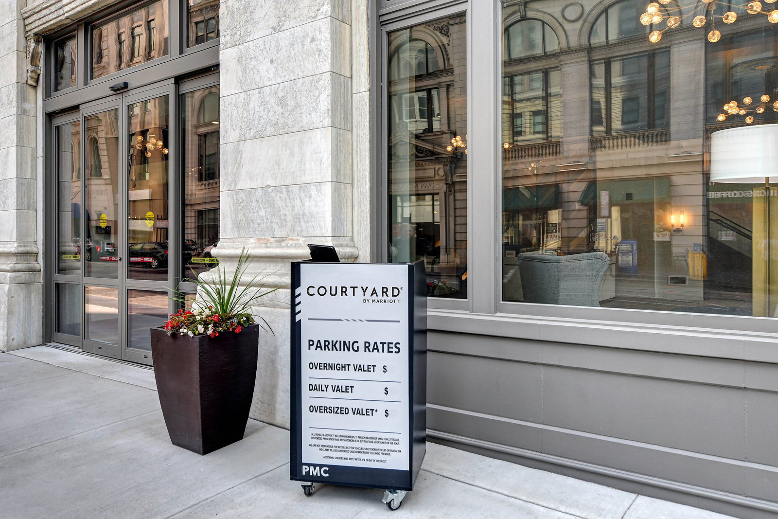 Courtyard Cincinnati Downtown - thumb 16