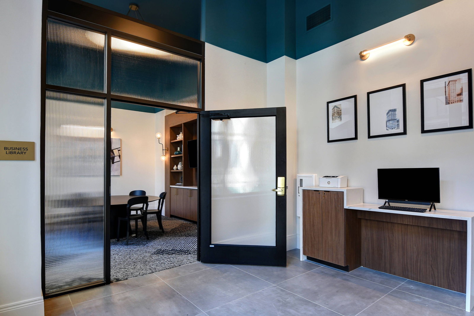 Courtyard Cincinnati Downtown - thumb 17