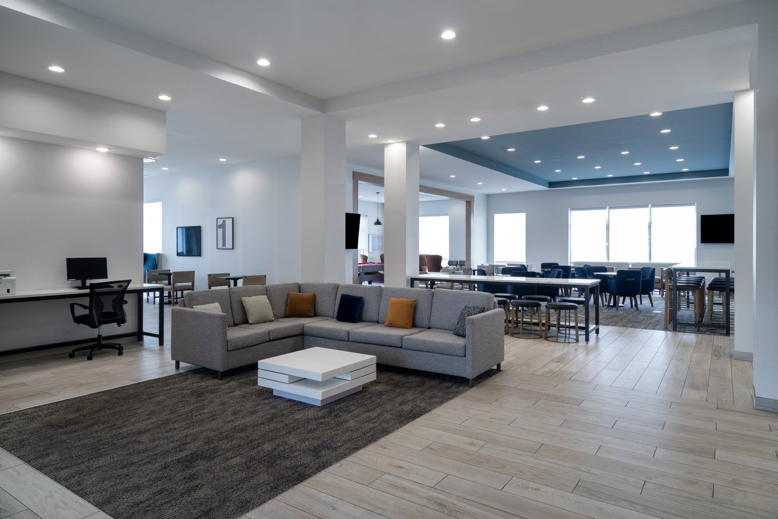 Staybridge Suites Louisville Expo Center - thumb 2