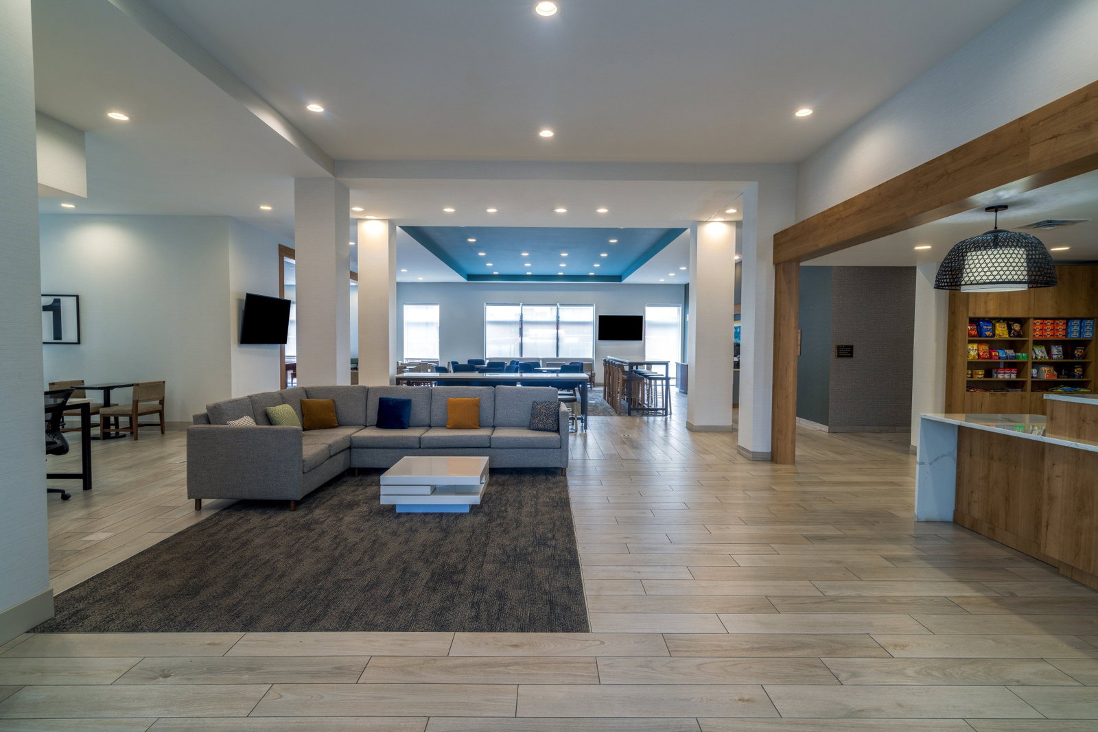 Staybridge Suites Louisville Expo Center - thumb 3