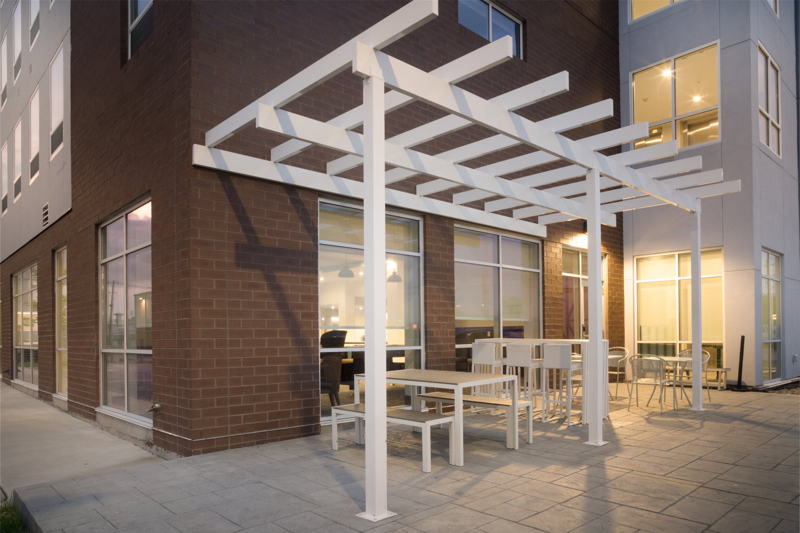 Staybridge Suites Louisville Expo Center - thumb 16