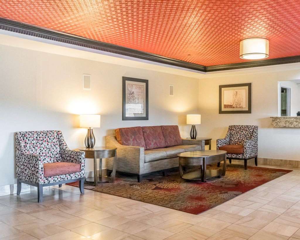 Quality Inn & Suites University/Airport - thumb 4