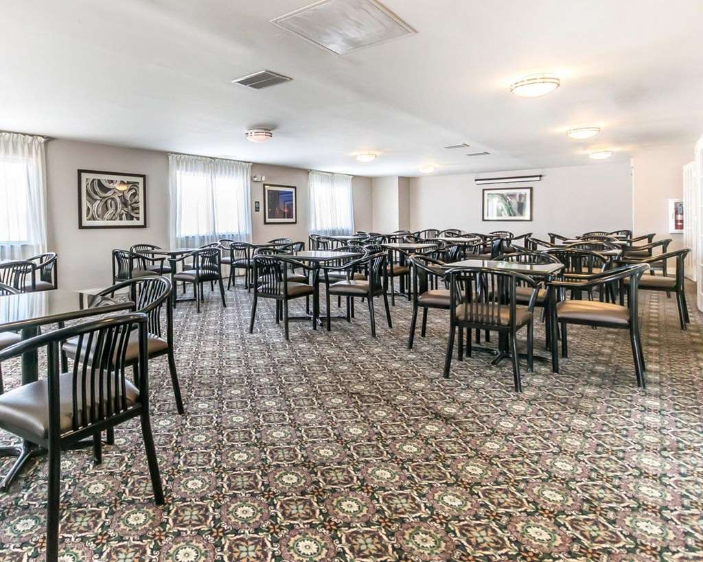 Quality Inn & Suites University/Airport - thumb 12