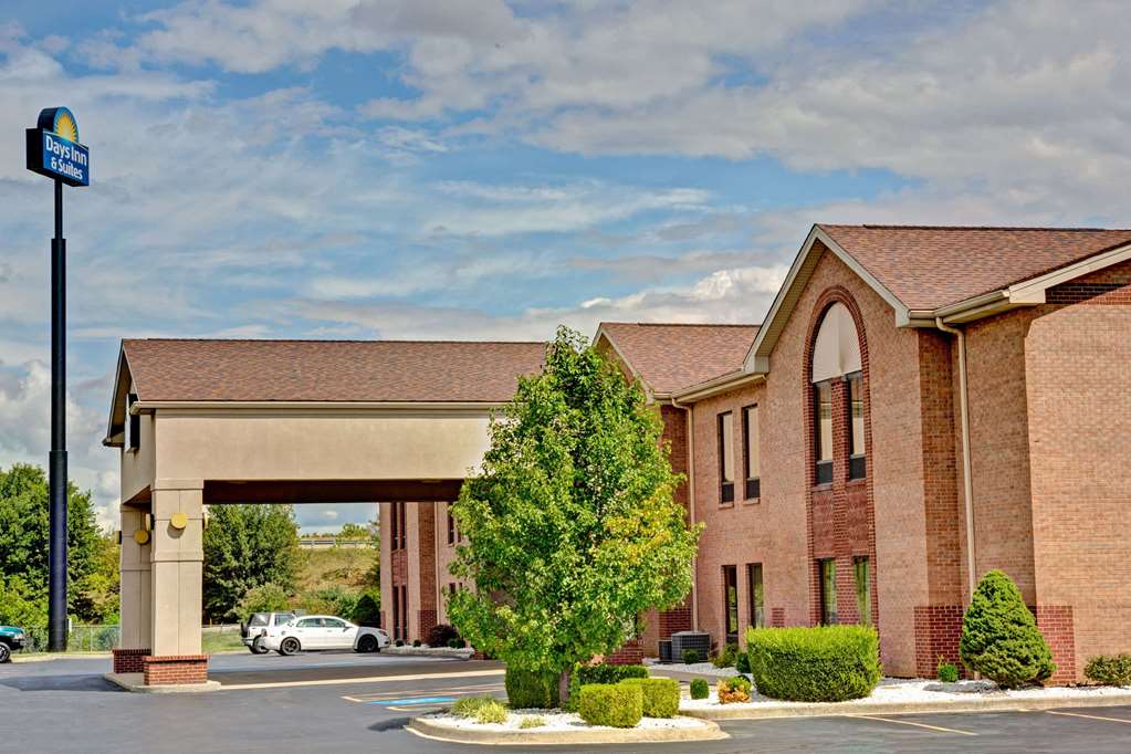 Days Inn & Suites Louisville Airport SW - thumb 0