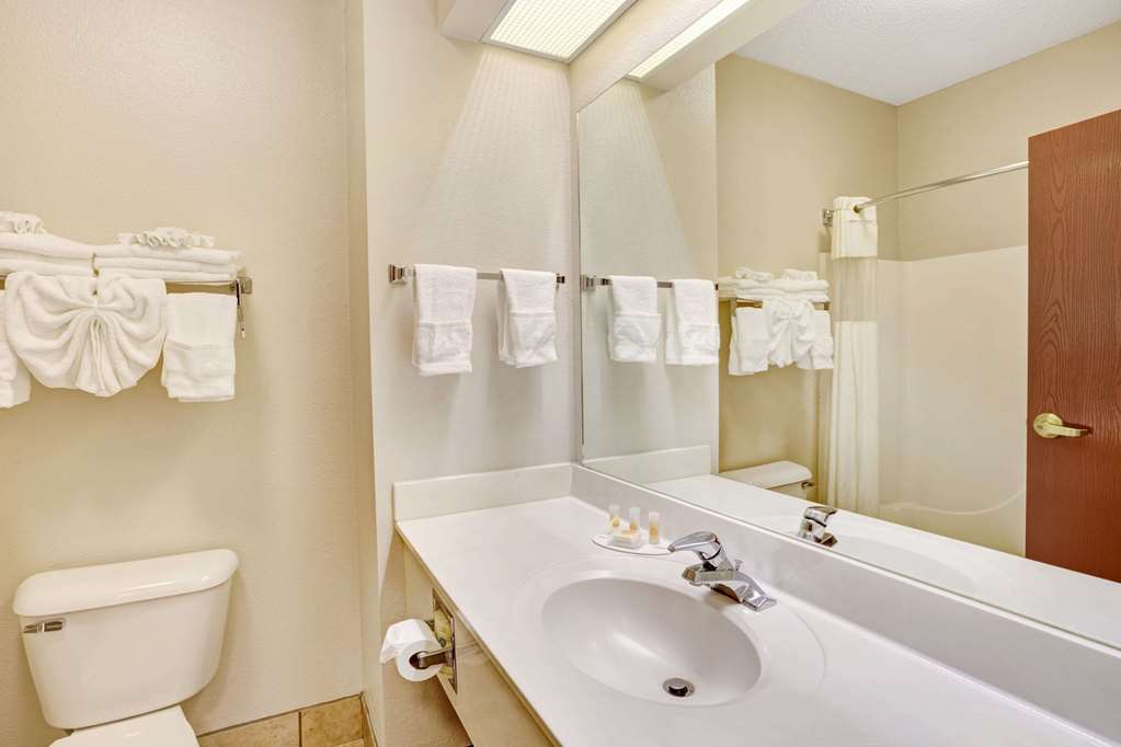 Days Inn & Suites Louisville Airport SW - thumb 3