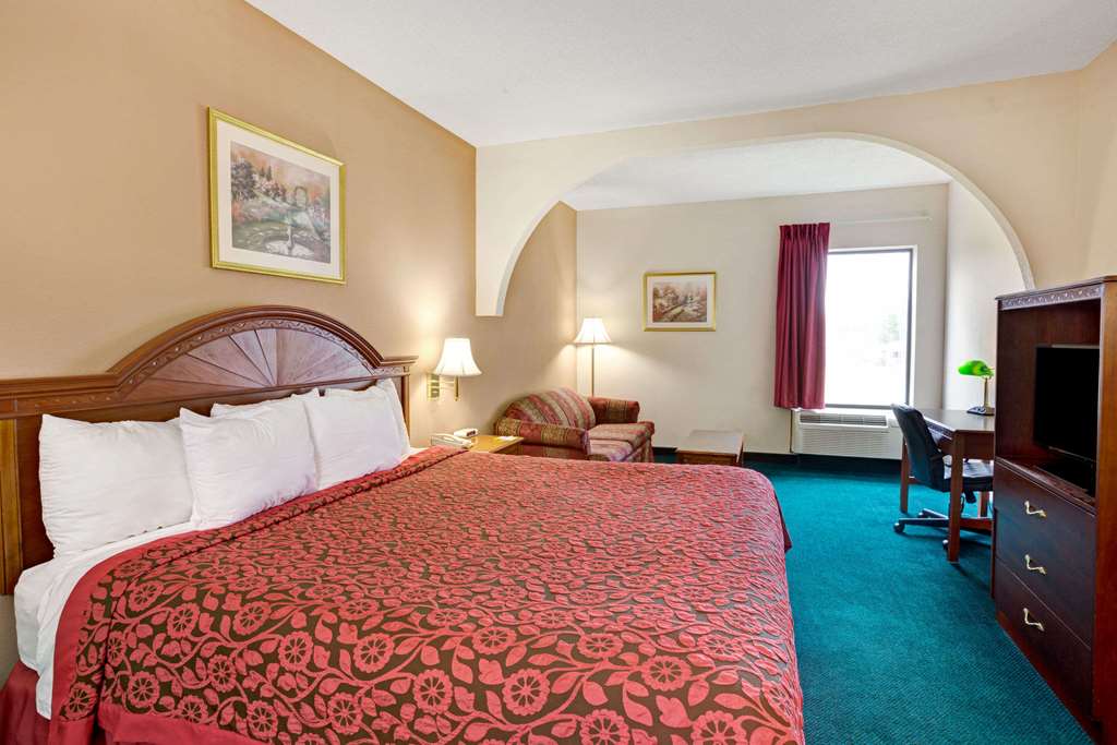 Days Inn & Suites Louisville Airport SW - thumb 8