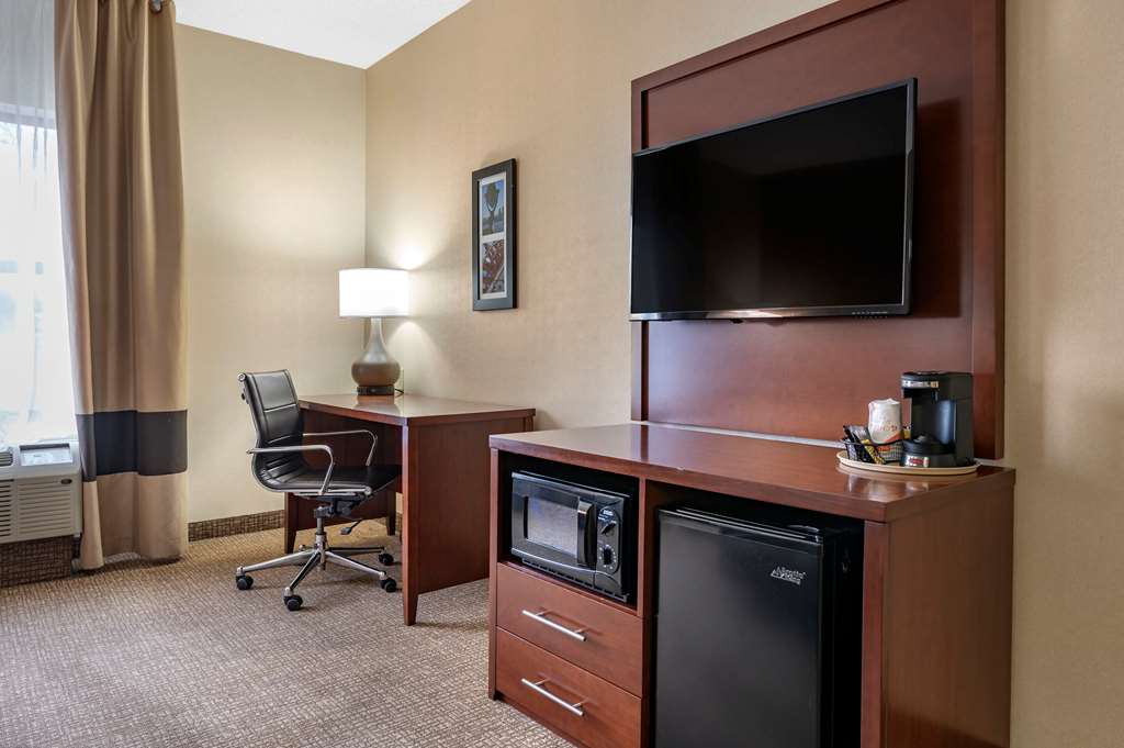 Comfort Inn Louisville - thumb 3