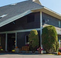 Commodores Inn - Tourism House