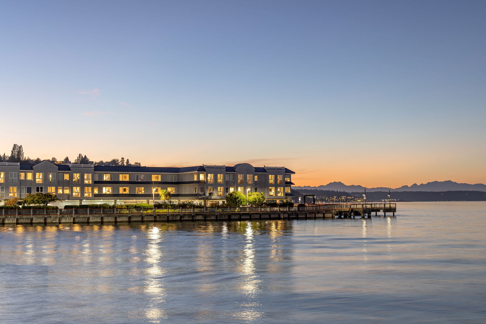 Silver Cloud Inn - thumb 1