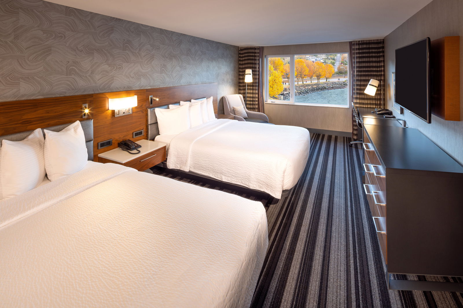 Silver Cloud Inn - thumb 7