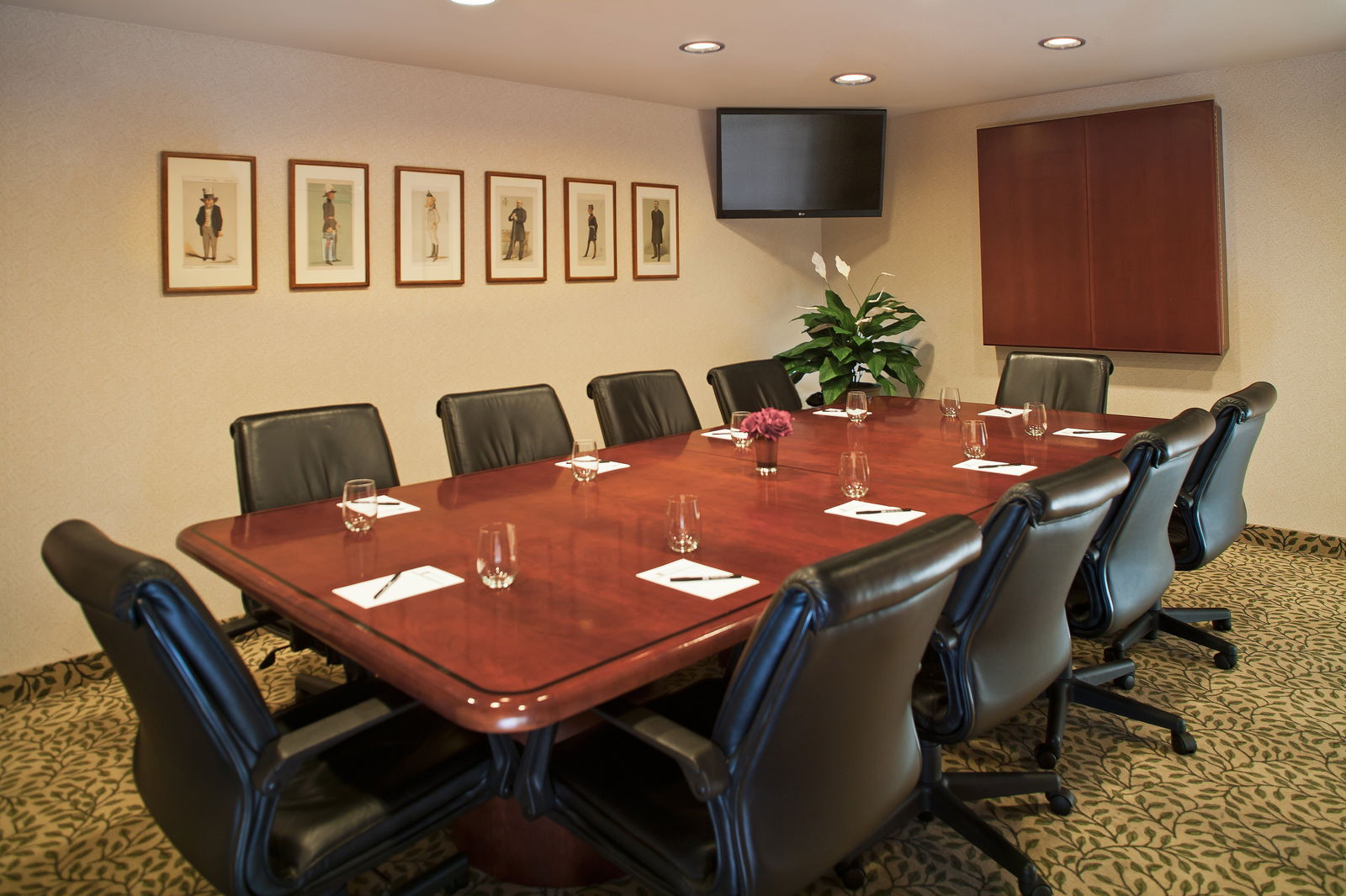 Silver Cloud Inn - thumb 9