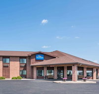 Baymont Inn  Suites Marshfield - Tourism House