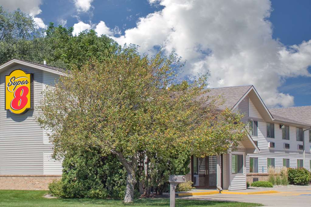 Super 8 Independence - thumb 1