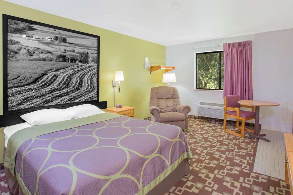 Super 8 Independence - thumb 11