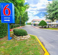 Motel 6 Huntsville - Tourism House