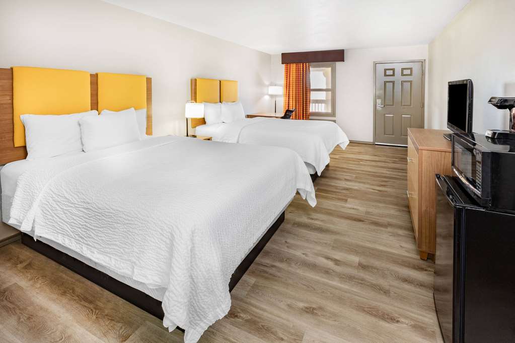 Days Inn & Suites Huntsville - thumb 6