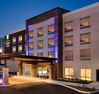 Holiday Inn Express/Suites Cincinnati NE - Tourism House