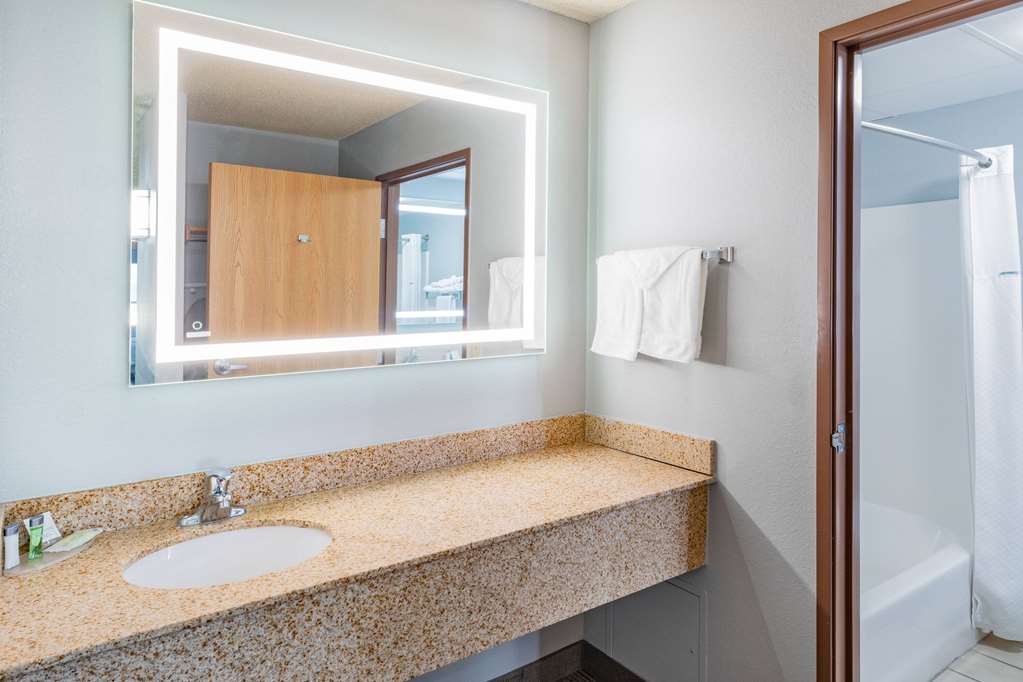 AmericInn By Wyndham Sayre - thumb 10