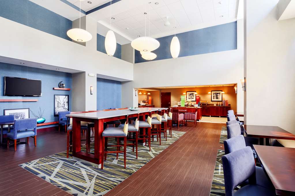 Hampton Inn & Suites Poughkeepsie - thumb 12